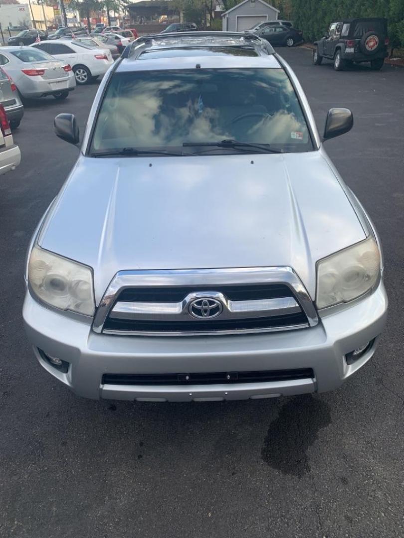 2006 SILVER TOYOTA FOUR RUNNER SR5 (JTEBU14RX68) with an 4.0L engine, Automatic transmission, located at 2514 Williamson Rd NE, Roanoke, VA, 24012, (540) 265-7770, 37.294636, -79.936249 - Photo#2