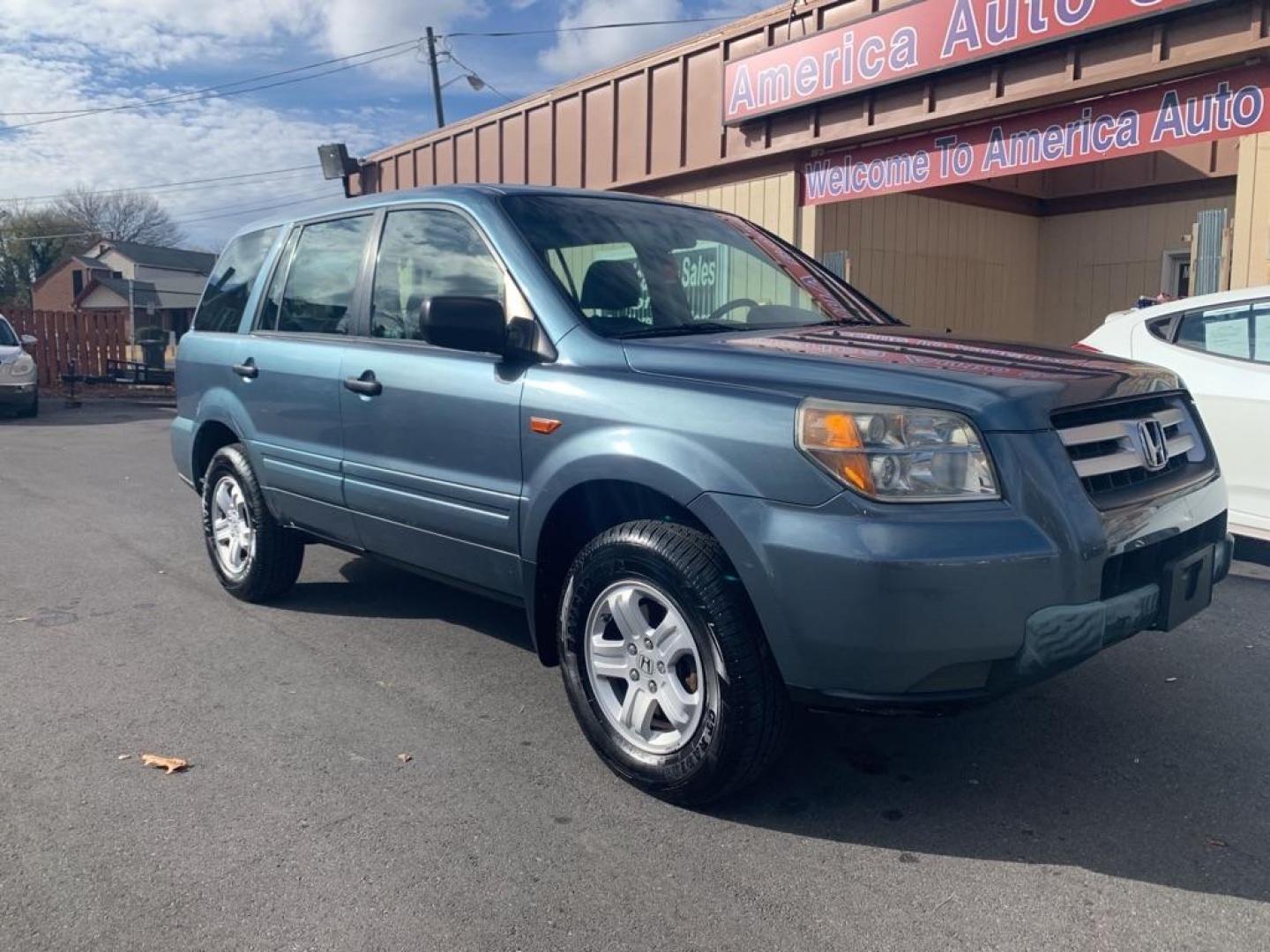 2006 BLUE HONDA PILOT LX (5FNYF18146B) with an 3.5L engine, Automatic transmission, located at 2514 Williamson Rd NE, Roanoke, VA, 24012, (540) 265-7770, 37.294636, -79.936249 - Photo#1