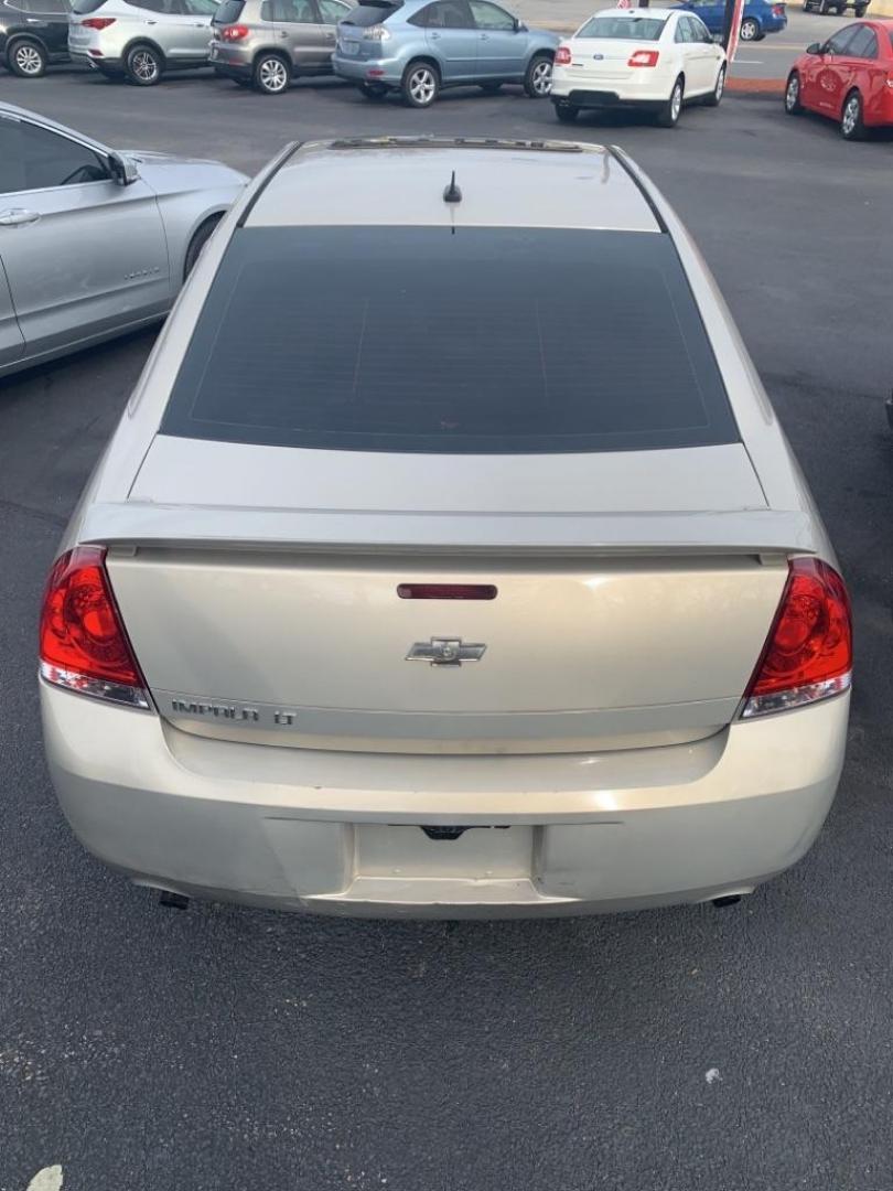 2012 GOLD CHEVROLET IMPALA LT (2G1WG5E31C1) with an 3.6L engine, Automatic transmission, located at 2514 Williamson Rd NE, Roanoke, VA, 24012, (540) 265-7770, 37.294636, -79.936249 - Photo#10