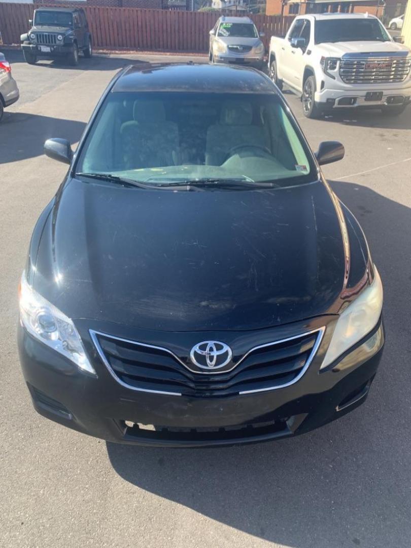 2010 BLACK TOYOTA CAMRY BASE (4T1BF3EK9AU) with an 2.5L engine, Automatic transmission, located at 2514 Williamson Rd NE, Roanoke, VA, 24012, (540) 265-7770, 37.294636, -79.936249 - Photo#2