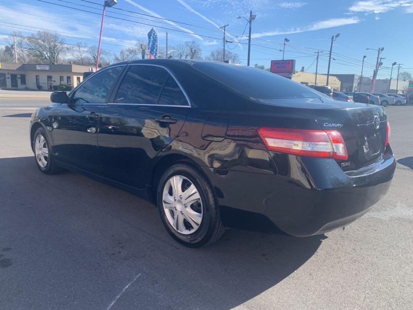 2010 BLACK TOYOTA CAMRY BASE (4T1BF3EK9AU) with an 2.5L engine, Automatic transmission, located at 2514 Williamson Rd NE, Roanoke, VA, 24012, (540) 265-7770, 37.294636, -79.936249 - Photo#3