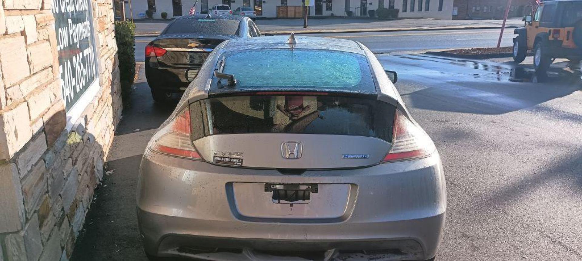 2011 SILVER HONDA CR-Z EX (JHMZF1D60BS) with an 1.5L engine, Continuously Variable transmission, located at 2514 Williamson Rd NE, Roanoke, VA, 24012, (540) 265-7770, 37.294636, -79.936249 - NO CREDIT CHECK FINANCING WITH ONLY $1500 DOWN PAYMENT!!!! Check out our website www.needausedvehicle.com for our No Credit Check/ In House Financing options!! No Credit Check Available!!! In House Financing Available!!! All Clean Title Vehicles (no Salvaged or flooded vehicles ever on our lot)! - Photo#4