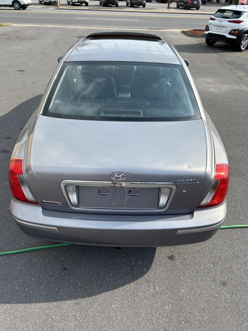 2005 GRAY HYUNDAI XG 350 (KMHFU45E65A) with an 3.5L engine, Automatic transmission, located at 2514 Williamson Rd NE, Roanoke, VA, 24012, (540) 265-7770, 37.294636, -79.936249 - NO CREDIT CHECK FINANCING WITH ONLY $1300 DOWN PAYMENT!!!! Check out our website www.needausedvehicle.com for our No Credit Check/ In House Financing options!! No Credit Check Available!!! In House Financing Available!!! All Clean Title Vehicles (no Salvaged or flooded vehicles ever on our lot)! - Photo#3