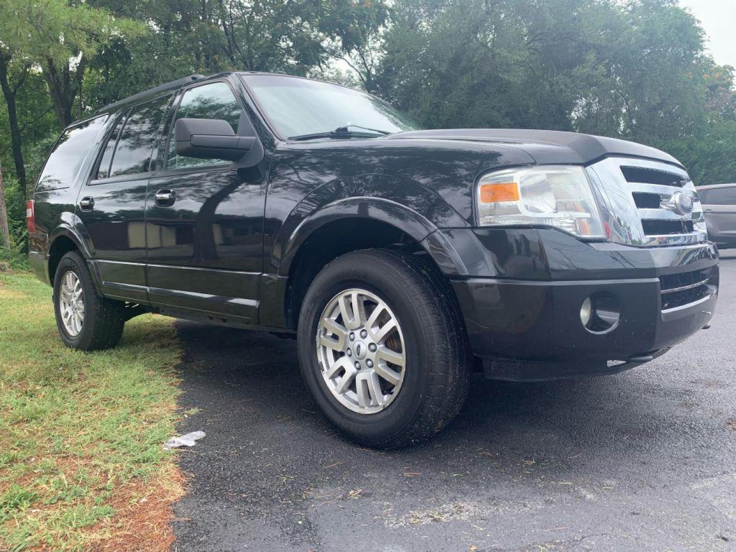 2011 BLACK FORD EXPEDITION XLT (1FMJU1J5XBE) with an 5.4L engine, Automatic transmission, located at 2514 Williamson Rd NE, Roanoke, VA, 24012, (540) 265-7770, 37.294636, -79.936249 - NO CREDIT CHECK FINANCING WITH ONLY $2300 DOWN PAYMENT!!!! Check out our website www.needausedvehicle.com for our No Credit Check/ In House Financing options!! No Credit Check Available!!! In House Financing Available!!! All Clean Title Vehicles (no Salvaged or flooded vehicles ever on our lot)! - Photo#0