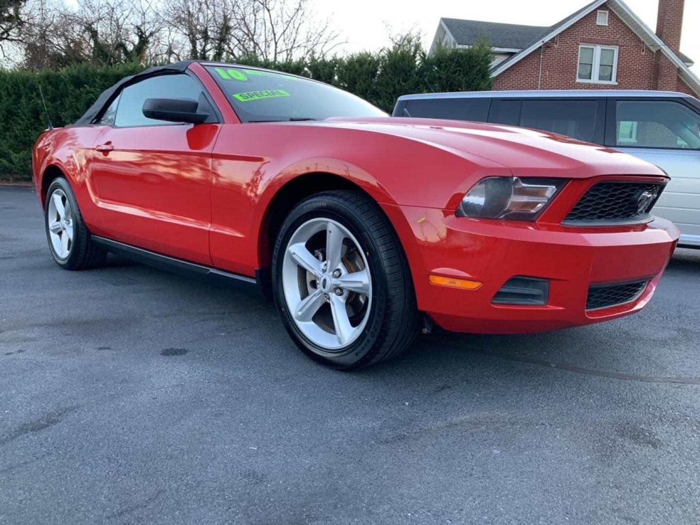 2010 RED FORD MUSTANG (1ZVBP8EN6A5) with an 4.0L engine, Automatic transmission, located at 2514 Williamson Rd NE, Roanoke, VA, 24012, (540) 265-7770, 37.294636, -79.936249 - Photo#0