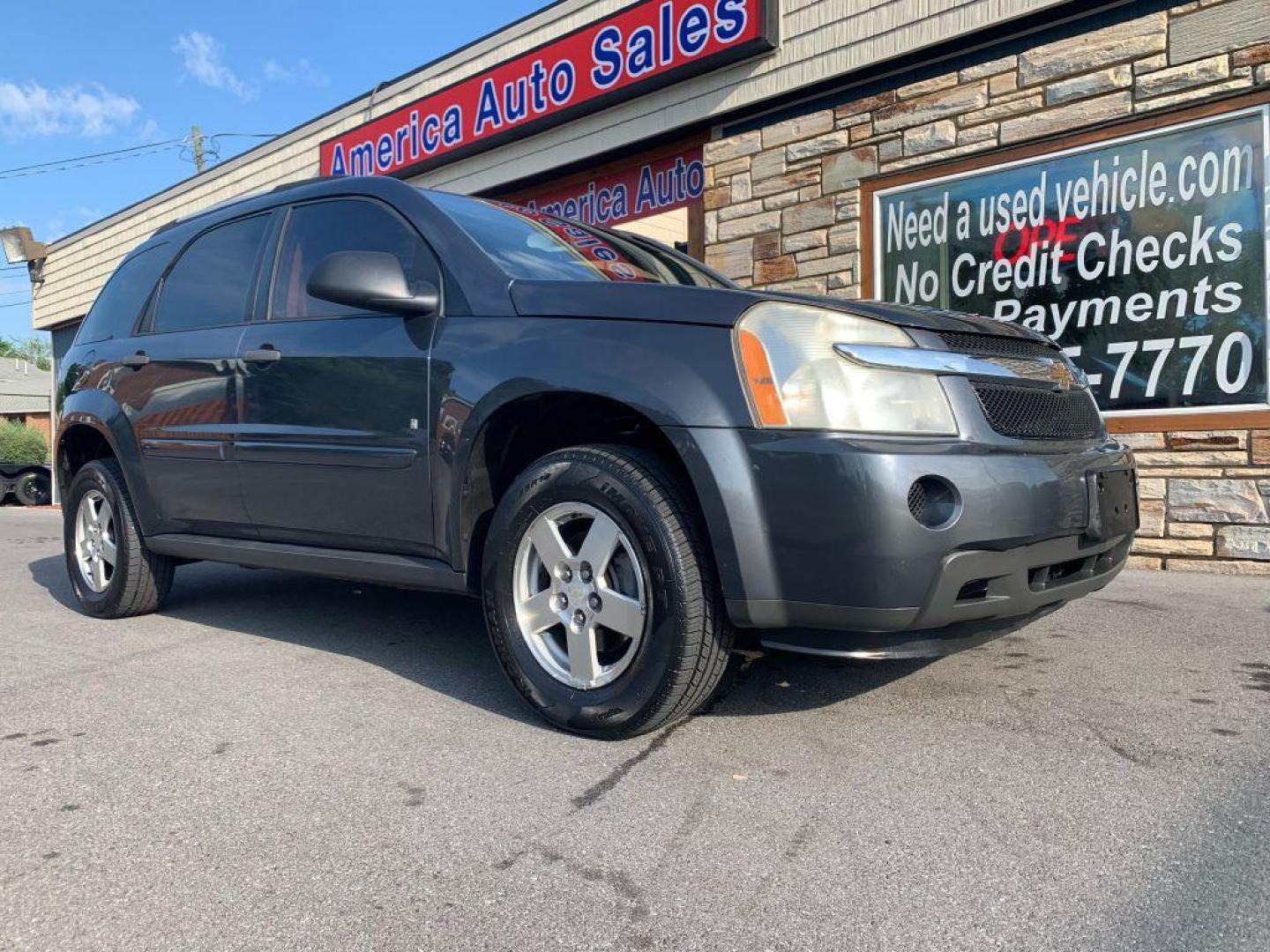 2009 GRAY CHEVROLET EQUINOX LS (2CNDL13F996) with an 3.4L engine, Automatic transmission, located at 2514 Williamson Rd NE, Roanoke, VA, 24012, (540) 265-7770, 37.294636, -79.936249 - Photo#0