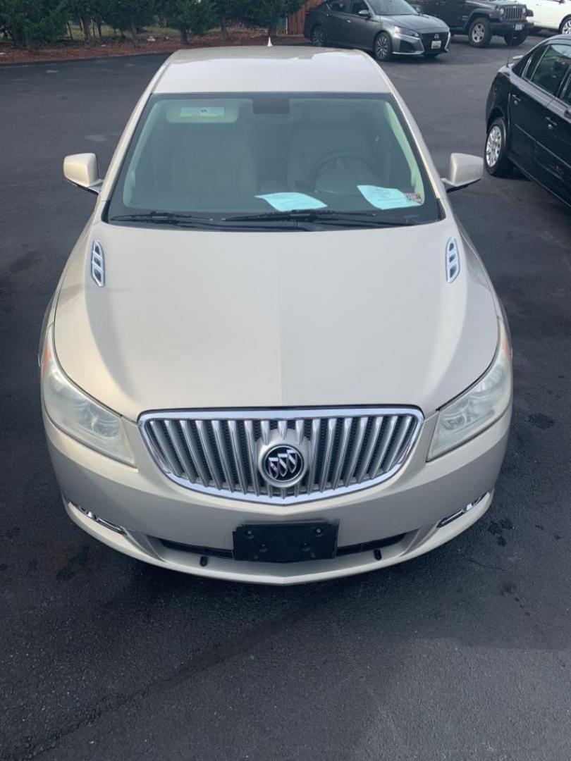 2011 GOLD BUICK LACROSSE CXL (1G4GC5EC0BF) with an 2.4L engine, Automatic transmission, located at 2514 Williamson Rd NE, Roanoke, VA, 24012, (540) 265-7770, 37.294636, -79.936249 - Photo#2