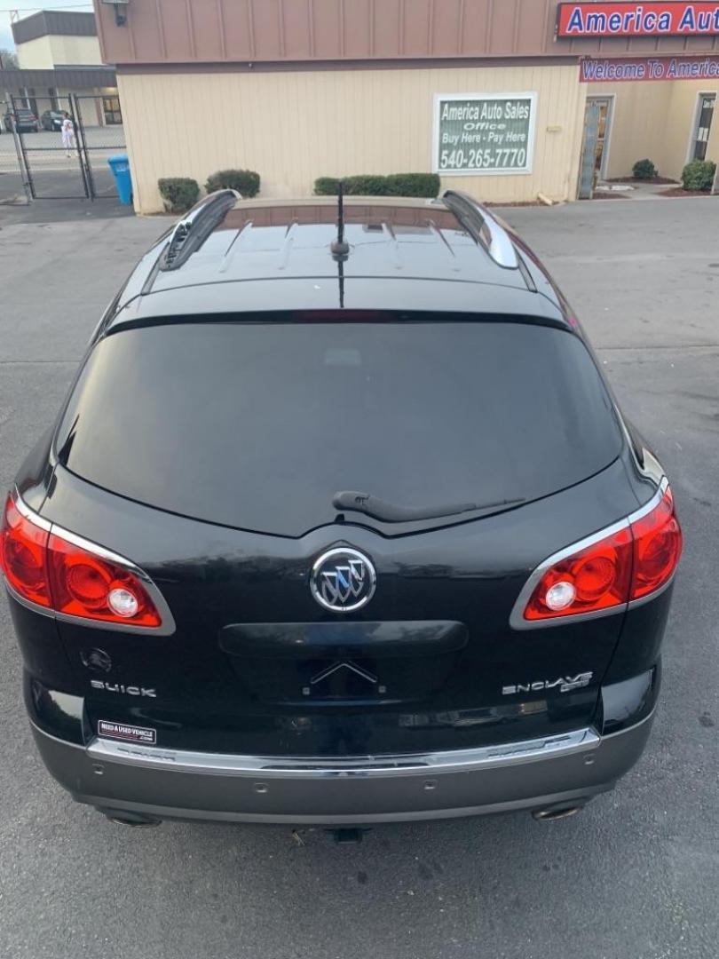 2011 BLACK BUICK ENCLAVE CXL (5GAKVBED9BJ) with an 3.6L engine, Automatic transmission, located at 2514 Williamson Rd NE, Roanoke, VA, 24012, (540) 265-7770, 37.294636, -79.936249 - Photo#4