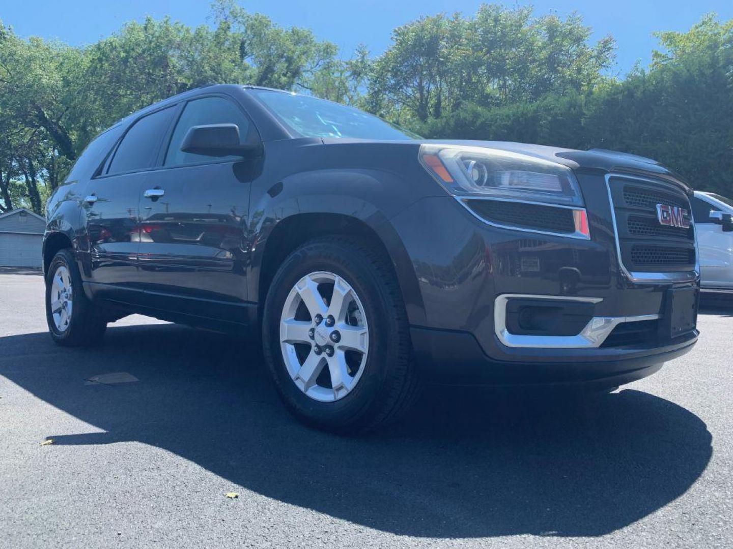 2015 BLACK GMC ACADIA SLE (1GKKVNEDXFJ) with an 3.6L engine, Automatic transmission, located at 2514 Williamson Rd NE, Roanoke, VA, 24012, (540) 265-7770, 37.294636, -79.936249 - NO CREDIT CHECK FINANCING WITH ONLY $2800 DOWN PAYMENT!!!! Check out our website www.needausedvehicle.com for our No Credit Check/ In House Financing options!! No Credit Check Available!!! In House Financing Available!!! All Clean Title Vehicles (no Salvaged or flooded vehicles ever on our lot)! - Photo#0