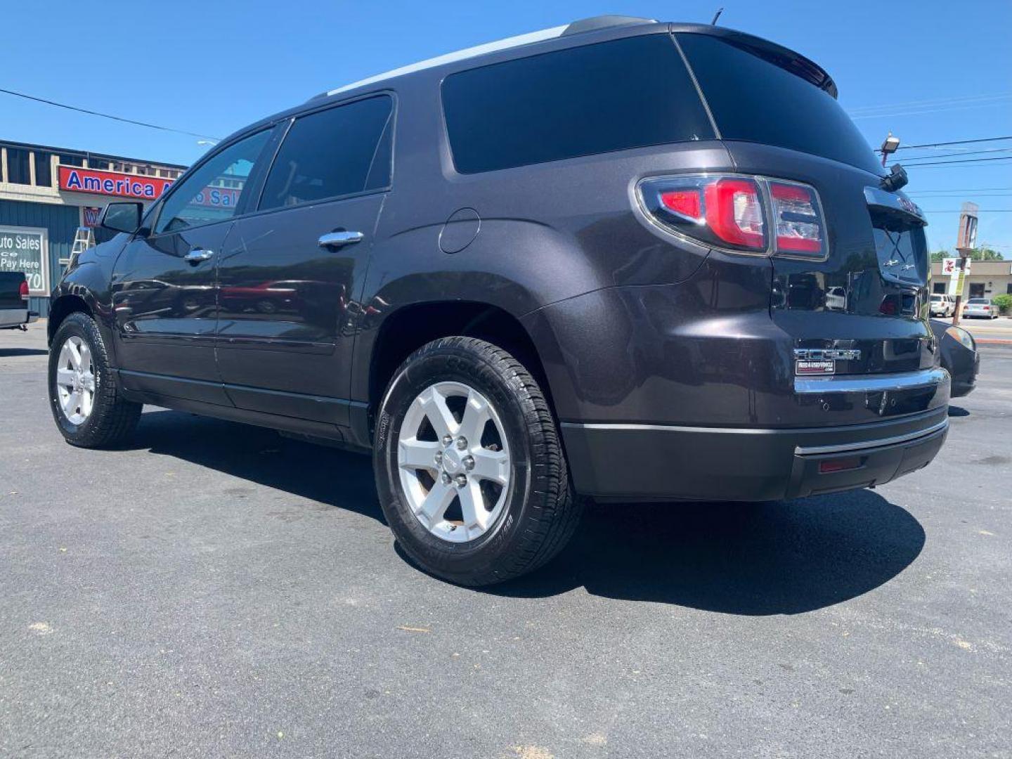 2015 BLACK GMC ACADIA SLE (1GKKVNEDXFJ) with an 3.6L engine, Automatic transmission, located at 2514 Williamson Rd NE, Roanoke, VA, 24012, (540) 265-7770, 37.294636, -79.936249 - NO CREDIT CHECK FINANCING WITH ONLY $2800 DOWN PAYMENT!!!! Check out our website www.needausedvehicle.com for our No Credit Check/ In House Financing options!! No Credit Check Available!!! In House Financing Available!!! All Clean Title Vehicles (no Salvaged or flooded vehicles ever on our lot)! - Photo#1