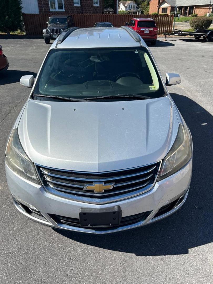 2016 SILVER CHEVROLET TRAVERSE LT (1GNKRHKD6GJ) with an 3.6L engine, Automatic transmission, located at 2514 Williamson Rd NE, Roanoke, VA, 24012, (540) 265-7770, 37.294636, -79.936249 - NO CREDIT CHECK FINANCING WITH ONLY $2500 DOWN PAYMENT!!!! Check out our website www.needausedvehicle.com for our No Credit Check/ In House Financing options!! No Credit Check Available!!! In House Financing Available!!! All Clean Title Vehicles (no Salvaged or flooded vehicles ever on our lot)! - Photo#10