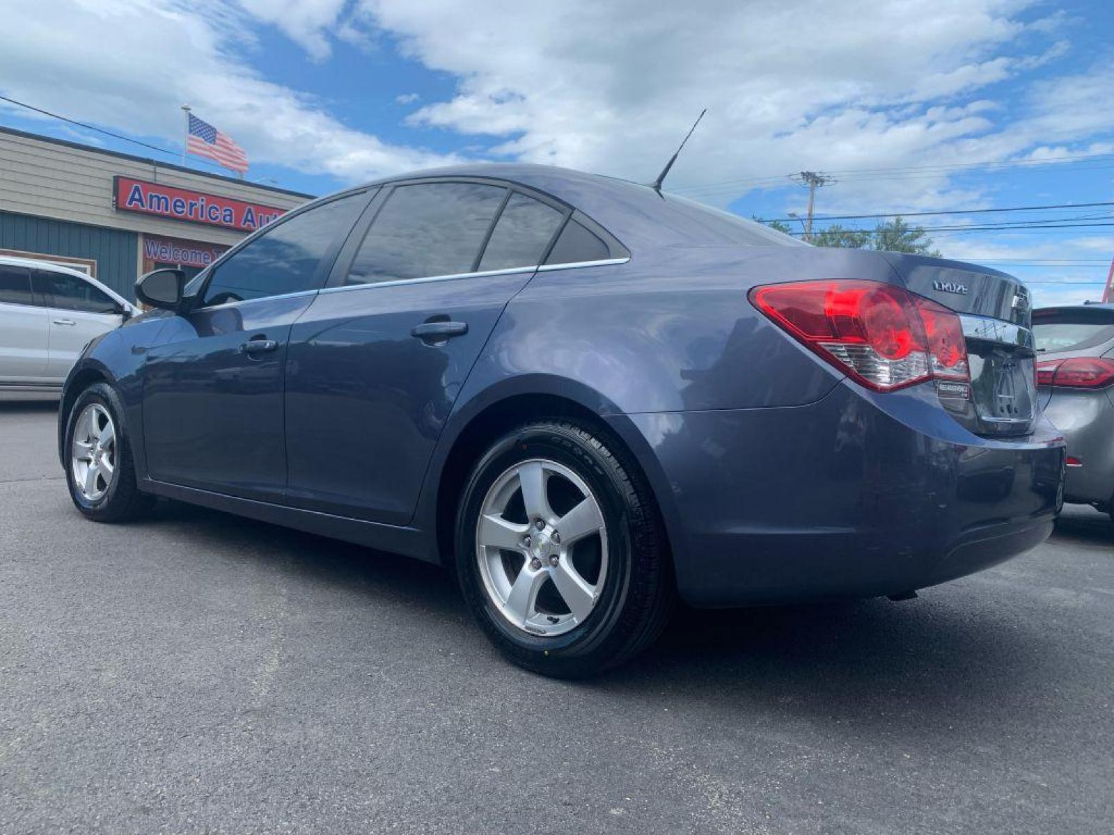 2014 BLUE CHEVROLET CRUZE LT (1G1PC5SB4E7) with an 1.4L engine, Automatic transmission, located at 2514 Williamson Rd NE, Roanoke, VA, 24012, (540) 265-7770, 37.294636, -79.936249 - NO CREDIT CHECK FINANCING WITH ONLY $2500 DOWN PAYMENT!!!! Check out our website www.needausedvehicle.com for our No Credit Check/ In House Financing options!! No Credit Check Available!!! In House Financing Available!!! All Clean Title Vehicles (no Salvaged or flooded vehicles ever on our lot)! - Photo #1