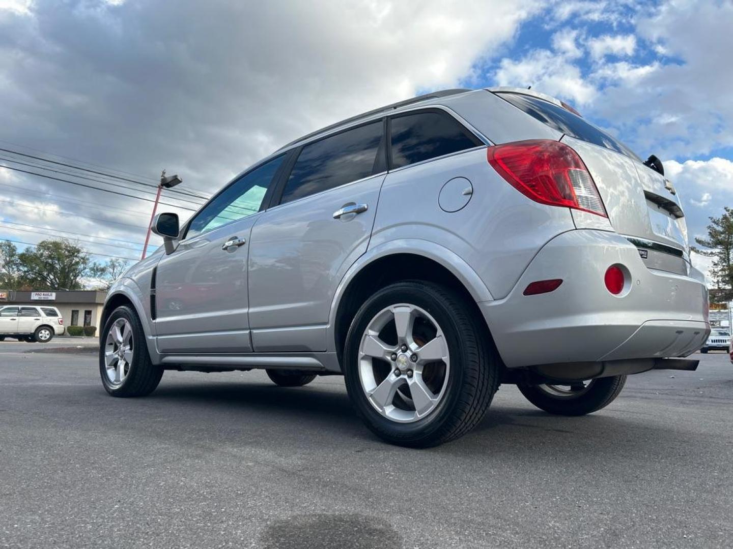 2014 SILVER CHEVROLET CAPTIVA LTZ (3GNAL4EK1ES) with an 2.4L engine, Automatic transmission, located at 2514 Williamson Rd NE, Roanoke, VA, 24012, (540) 265-7770, 37.294636, -79.936249 - NO CREDIT CHECK FINANCING WITH ONLY $1800 DOWN PAYMENT!!!! Check out our website www.needausedvehicle.com for our No Credit Check/ In House Financing options!! No Credit Check Available!!! In House Financing Available!!! All Clean Title Vehicles (no Salvaged or flooded vehicles ever on our lot)! - Photo#1