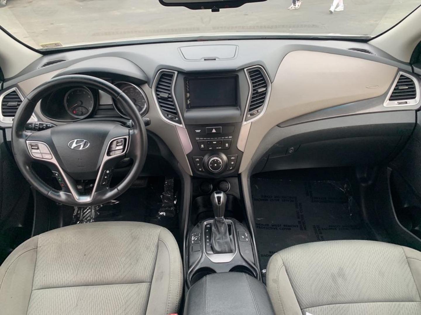 2013 SILVER HYUNDAI SANTA FE SPORT (5XYZUDLB0DG) with an 2.4L engine, Automatic transmission, located at 2514 Williamson Rd NE, Roanoke, VA, 24012, (540) 265-7770, 37.294636, -79.936249 - Photo#8