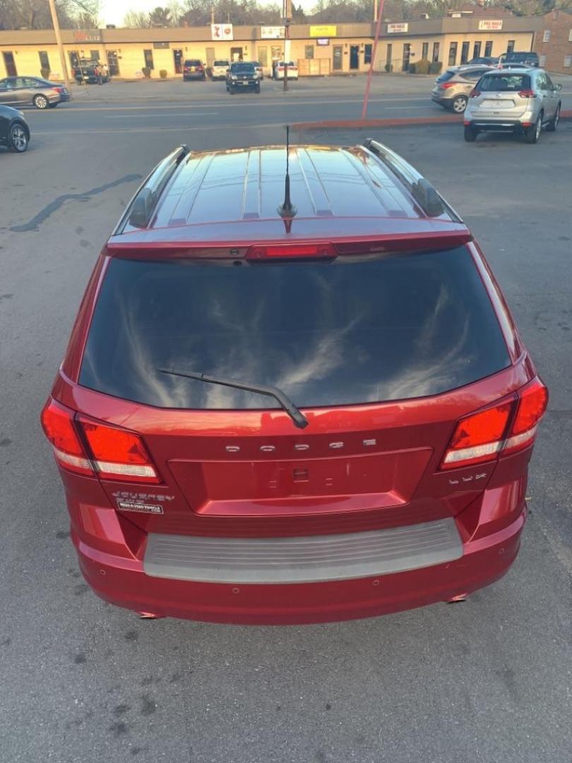 2011 RED DODGE JOURNEY LUX (3D4PH9FG8BT) with an 3.6L engine, Automatic transmission, located at 2514 Williamson Rd NE, Roanoke, VA, 24012, (540) 265-7770, 37.294636, -79.936249 - Photo#4