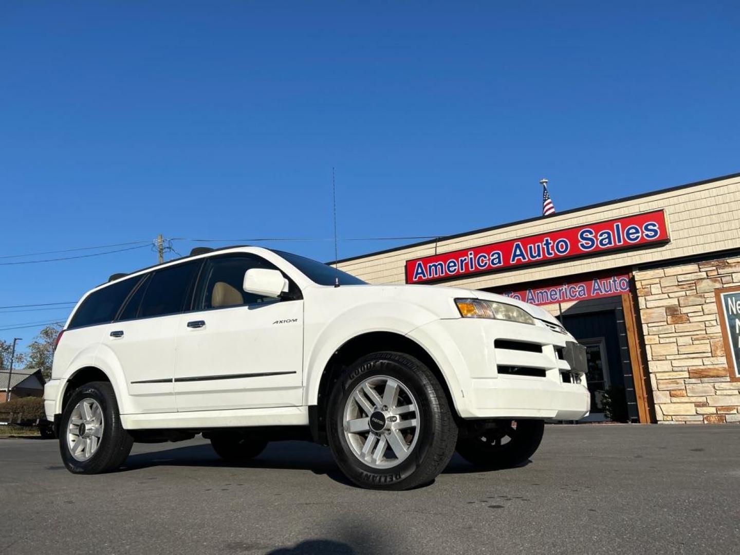 2002 WHITE ISUZU AXIOM XS (4S2DF58X824) with an 3.5L engine, Automatic transmission, located at 2514 Williamson Rd NE, Roanoke, VA, 24012, (540) 265-7770, 37.294636, -79.936249 - NO CREDIT CHECK FINANCING WITH ONLY $1500 DOWN PAYMENT!!!! Check out our website www.needausedvehicle.com for our No Credit Check/ In House Financing options!! No Credit Check Available!!! In House Financing Available!!! All Clean Title Vehicles (no Salvaged or flooded vehicles ever on our lot)! - Photo#0