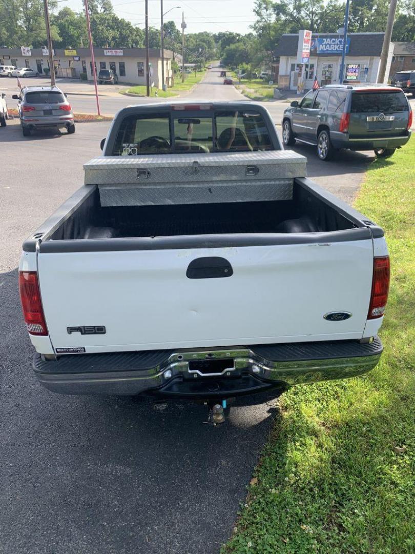 1999 WHITE FORD F150 (1FTRX17L6XK) with an 5.4L engine, Automatic transmission, located at 2514 Williamson Rd NE, Roanoke, VA, 24012, (540) 265-7770, 37.294636, -79.936249 - Photo#7