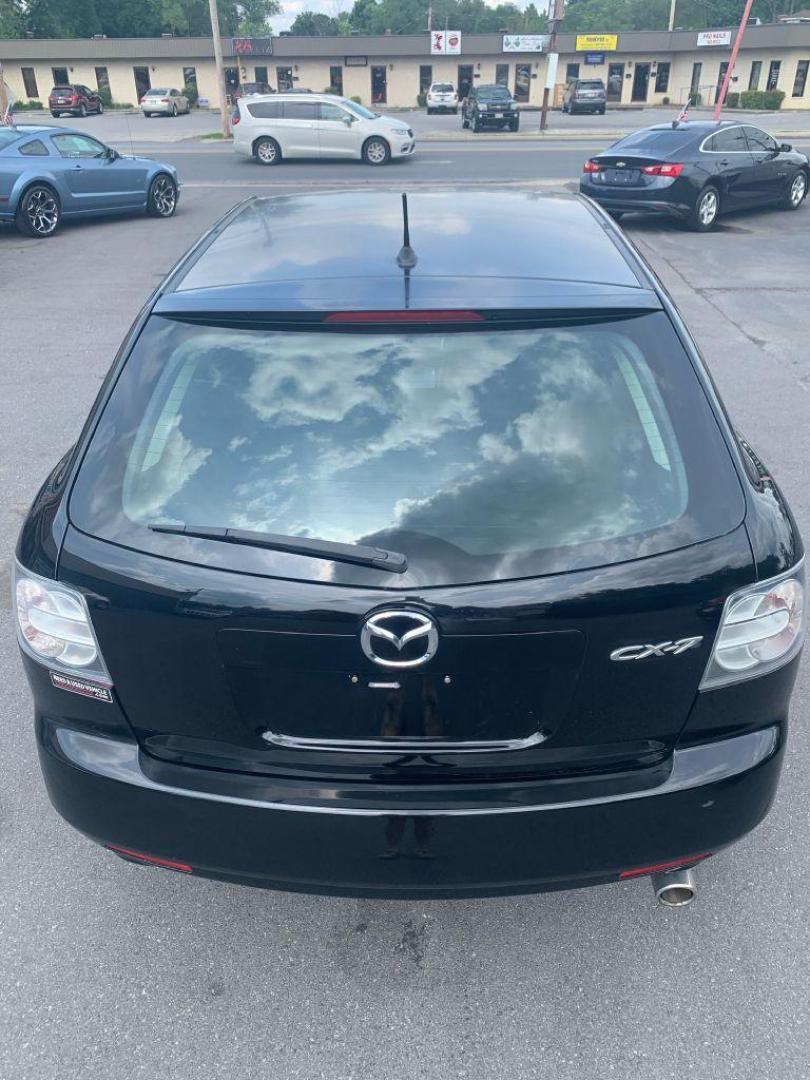 2010 BLACK MAZDA CX-7 (JM3ER2WM1A0) with an 2.5L engine, Automatic transmission, located at 2514 Williamson Rd NE, Roanoke, VA, 24012, (540) 265-7770, 37.294636, -79.936249 - NO CREDIT CHECK FINANCING WITH ONLY $1900 DOWN PAYMENT!!!! Check out our website www.needausedvehicle.com for our No Credit Check/ In House Financing options!! No Credit Check Available!!! In House Financing Available!!! All Clean Title Vehicles (no Salvaged or flooded vehicles ever on our lot)! - Photo#11