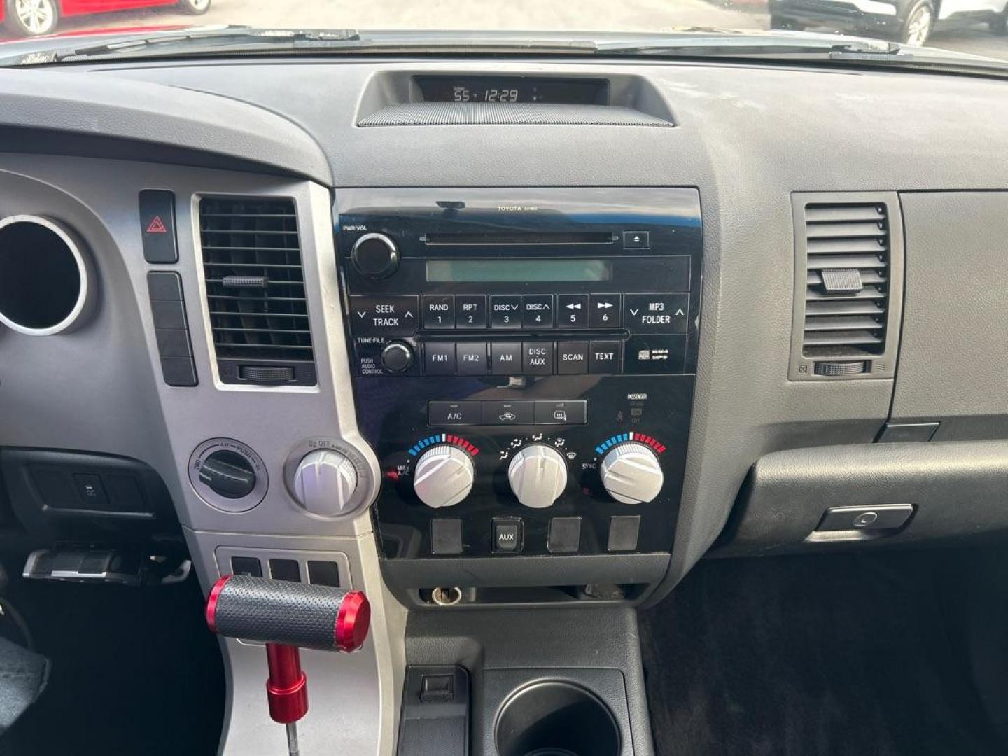 2009 BLACK TOYOTA TUNDRA DOUBLE CAB (5TFBV54189X) with an 5.7L engine, Automatic transmission, located at 2514 Williamson Rd NE, Roanoke, VA, 24012, (540) 265-7770, 37.294636, -79.936249 - NO CREDIT CHECK FINANCING WITH ONLY $5500 DOWN PAYMENT!!!! Check out our website www.needausedvehicle.com for our No Credit Check/ In House Financing options!! No Credit Check Available!!! In House Financing Available!!! All Clean Title Vehicles (no Salvaged or flooded vehicles ever on our lot)! - Photo#5