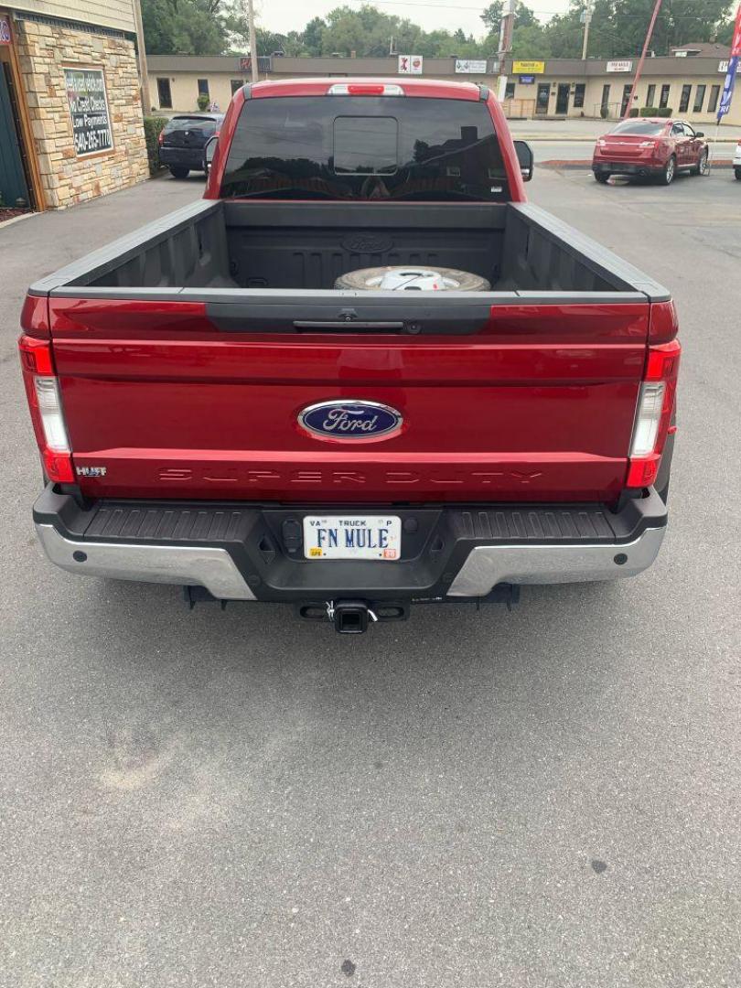 2017 MAROON FORD F350 SUPER DUTY (1FT8W3DT4HE) with an 6.7L engine, Automatic transmission, located at 2514 Williamson Rd NE, Roanoke, VA, 24012, (540) 265-7770, 37.294636, -79.936249 - ********* CASH ONLY PRICE IS $66000 (DOES NOT INCLUDE TAGS, TITLING, SALES TAX, OR PROCESSING FEE) *************** ******** VEHICLE SHOW BY APPOINTMENT ONLY ************ - Photo#12