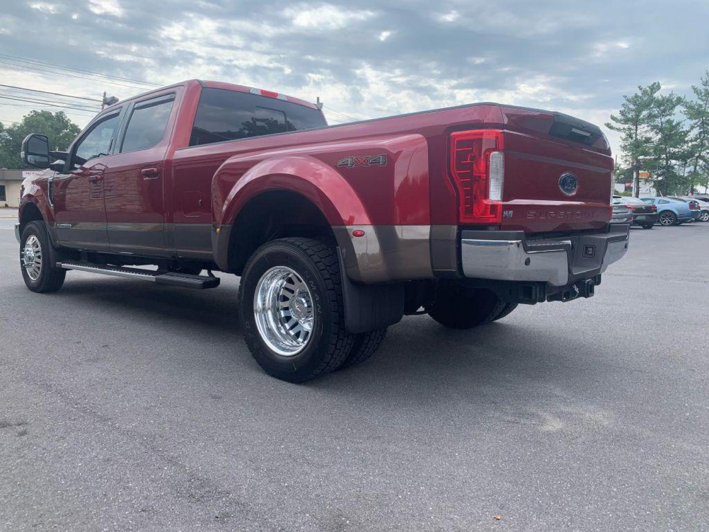 2017 MAROON FORD F350 SUPER DUTY (1FT8W3DT4HE) with an 6.7L engine, Automatic transmission, located at 2514 Williamson Rd NE, Roanoke, VA, 24012, (540) 265-7770, 37.294636, -79.936249 - ********* CASH ONLY PRICE IS $66000 (DOES NOT INCLUDE TAGS, TITLING, SALES TAX, OR PROCESSING FEE) *************** ******** VEHICLE SHOW BY APPOINTMENT ONLY ************ - Photo#1