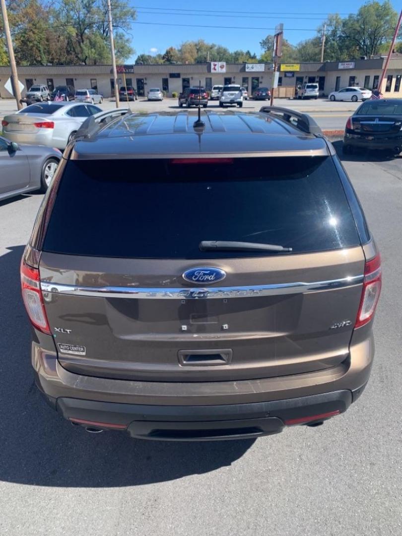 2015 BROWN FORD EXPLORER XLT (1FM5K8D81FG) with an 3.5L engine, Automatic transmission, located at 2514 Williamson Rd NE, Roanoke, VA, 24012, (540) 265-7770, 37.294636, -79.936249 - Photo#4