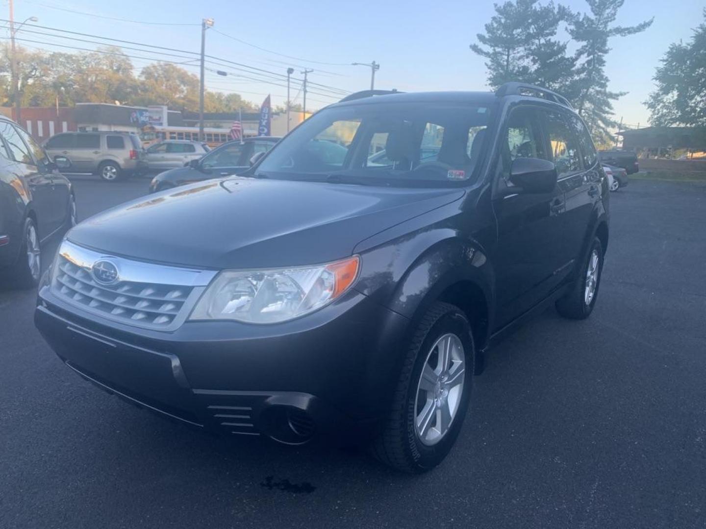 2012 GRAY SUBARU FORESTER 2.5X (JF2SHABC8CH) with an 2.5L engine, Automatic transmission, located at 2514 Williamson Rd NE, Roanoke, VA, 24012, (540) 265-7770, 37.294636, -79.936249 - NO CREDIT CHECK FINANCING WITH ONLY $2300 DOWN PAYMENT!!! Check out our website www.needausedvehicle.com for our No Credit Check/ In House Financing options!! No Credit Check Available!!! In House Financing Available!!! All Clean Title Vehicles (no Salvaged or flooded vehicles ever on our lot)!! - Photo#2