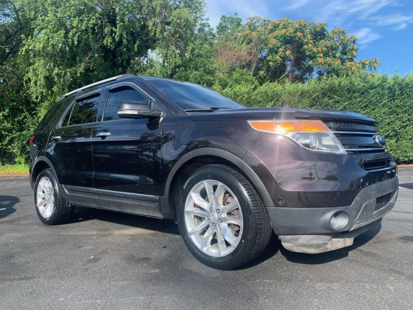 2014 BROWN FORD EXPLORER LIMITED (1FM5K8F8XEG) with an 3.5L engine, Automatic transmission, located at 2514 Williamson Rd NE, Roanoke, VA, 24012, (540) 265-7770, 37.294636, -79.936249 - Photo#0