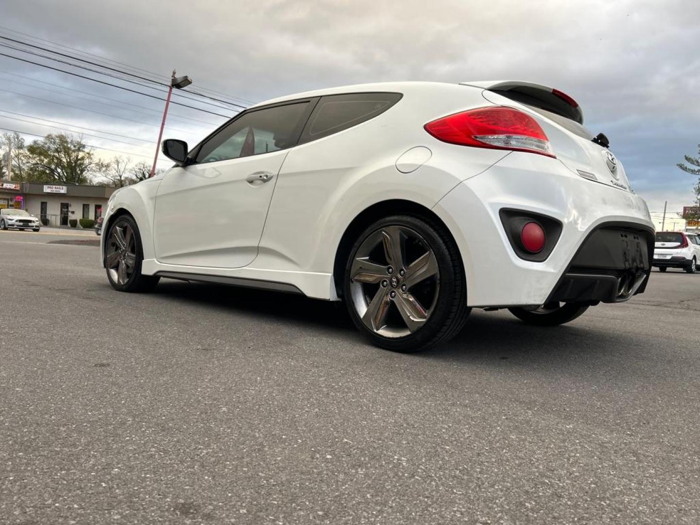 2015 WHITE HYUNDAI VELOSTER TURBO (KMHTC6AE0FU) with an 1.6L engine, Automatic transmission, located at 2514 Williamson Rd NE, Roanoke, VA, 24012, (540) 265-7770, 37.294636, -79.936249 - NO CREDIT CHECK FINANCING WITH ONLY $2700 DOWN PAYMENT!!!! Check out our website www.needausedvehicle.com for our No Credit Check/ In House Financing options!! No Credit Check Available!!! In House Financing Available!!! All Clean Title Vehicles (no Salvaged or flooded vehicles ever on our lot)! - Photo#1