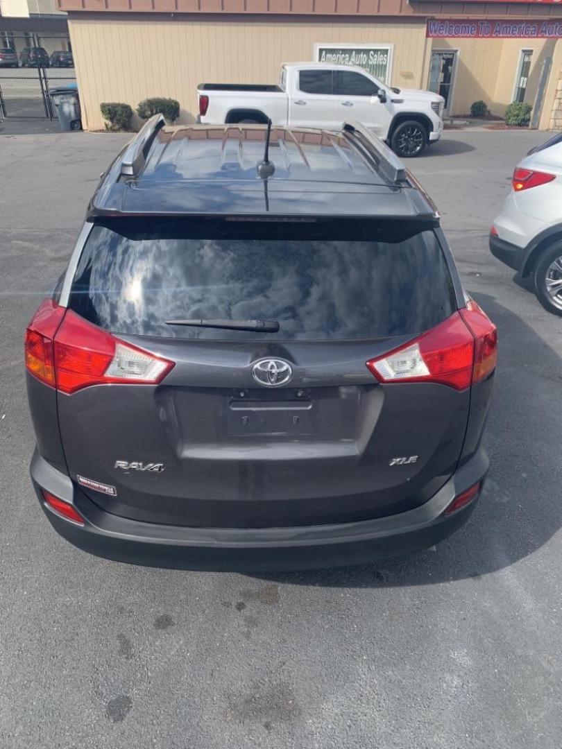 2013 GRAY TOYOTA RAV4 XLE (2T3WFREV3DW) with an 2.5L engine, Automatic transmission, located at 2514 Williamson Rd NE, Roanoke, VA, 24012, (540) 265-7770, 37.294636, -79.936249 - NO CREDIT CHECK FINANCING WITH ONLY $2500 DOWN PAYMENT!!!! Check out our website www.needausedvehicle.com for our No Credit Check/ In House Financing options!! No Credit Check Available!!! In House Financing Available!!! All Clean Title Vehicles (no Salvaged or flooded vehicles ever on our lot)! - Photo#3