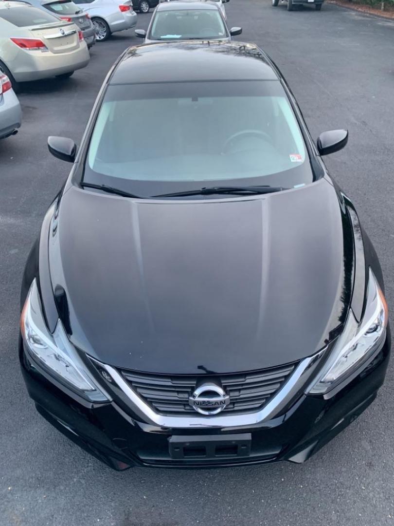 2016 BLACK NISSAN ALTIMA 2.5 (1N4AL3AP6GN) with an 2.5L engine, Continuously Variable transmission, located at 2514 Williamson Rd NE, Roanoke, VA, 24012, (540) 265-7770, 37.294636, -79.936249 - Photo#2