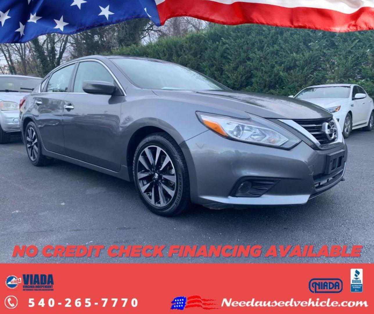 2018 GRAY NISSAN ALTIMA 2.5 SV (1N4AL3AP8JC) with an 2.5L engine, Continuously Variable transmission, located at 2514 Williamson Rd NE, Roanoke, VA, 24012, (540) 265-7770, 37.294636, -79.936249 - Photo#0