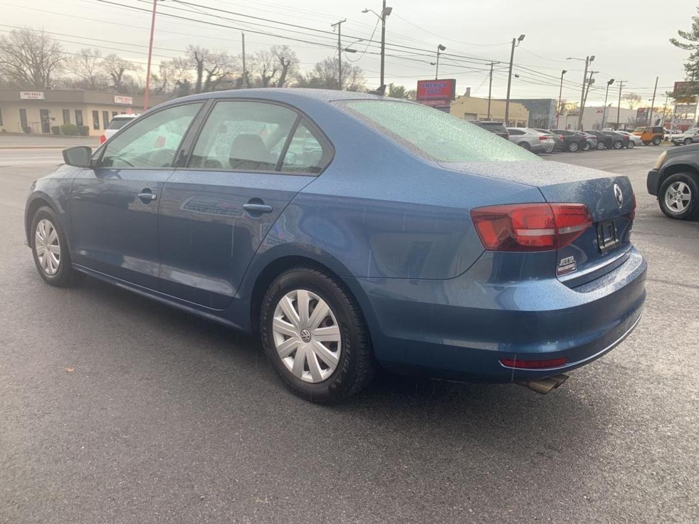 2016 BLUE VOLKSWAGEN JETTA S (3VW267AJ5GM) with an 1.4L engine, Automatic transmission, located at 2514 Williamson Rd NE, Roanoke, VA, 24012, (540) 265-7770, 37.294636, -79.936249 - Photo#3