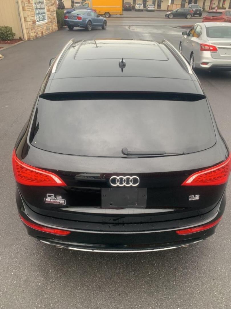 2012 BLACK AUDI Q5 PREMIUM PLUS (WA1DKAFP8CA) with an 3.2L engine, Automatic transmission, located at 2514 Williamson Rd NE, Roanoke, VA, 24012, (540) 265-7770, 37.294636, -79.936249 - Photo#4