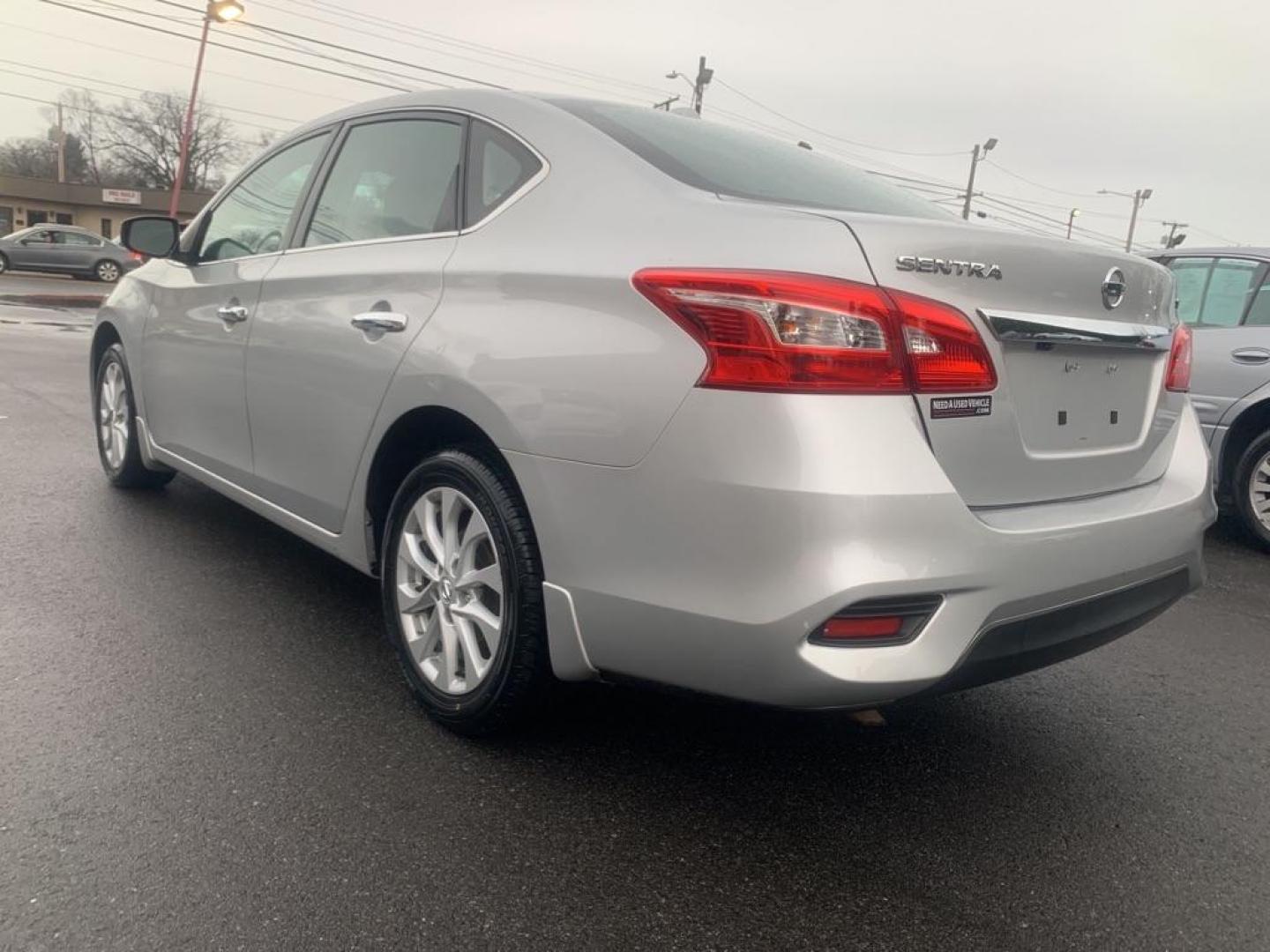 2019 SILVER NISSAN SENTRA S (3N1AB7AP0KY) with an 1.8L engine, Continuously Variable transmission, located at 2514 Williamson Rd NE, Roanoke, VA, 24012, (540) 265-7770, 37.294636, -79.936249 - Photo#3