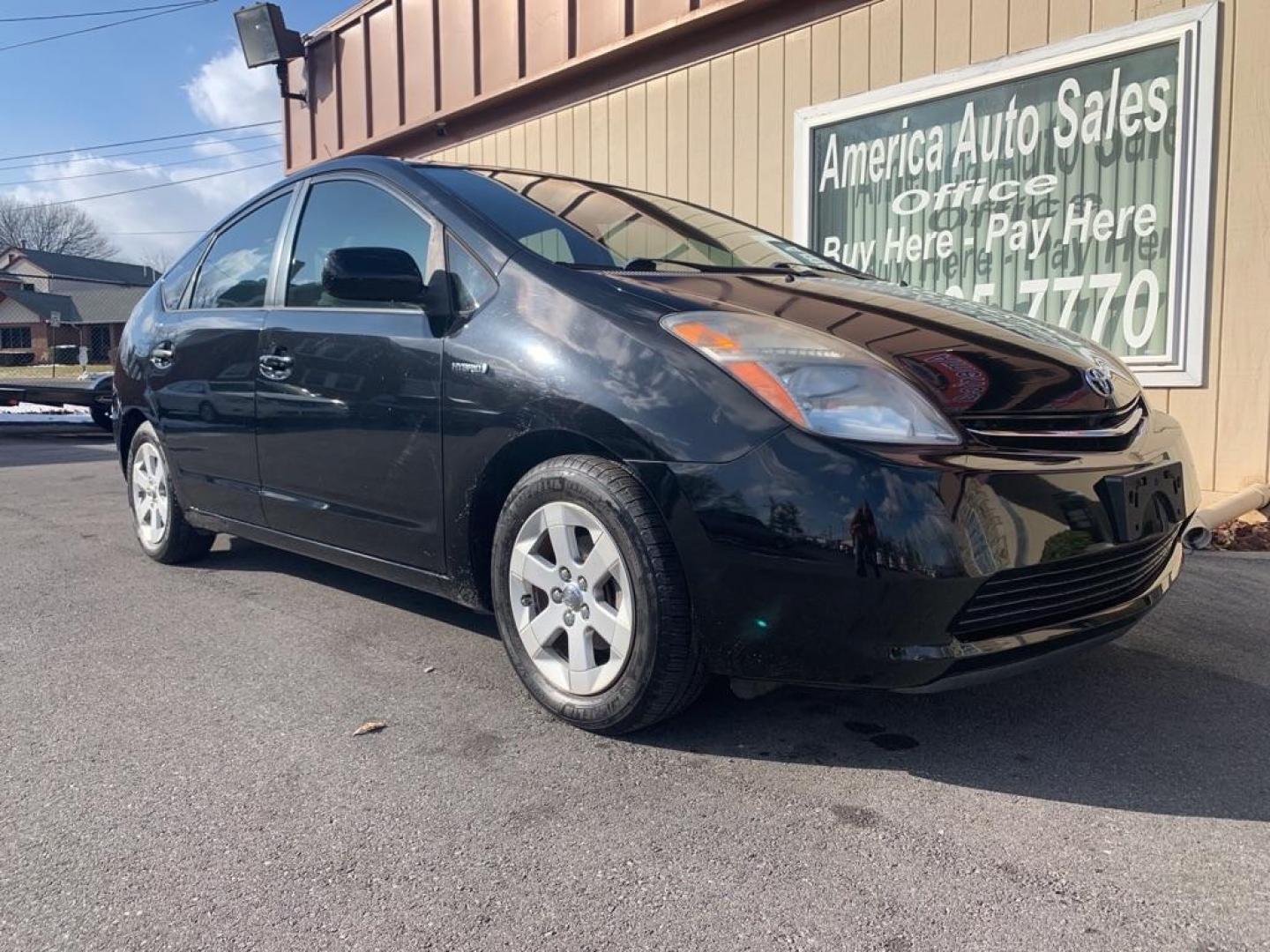 2007 BLACK TOYOTA PRIUS (JTDKB20UX77) with an 1.5L engine, Continuously Variable transmission, located at 2514 Williamson Rd NE, Roanoke, VA, 24012, (540) 265-7770, 37.294636, -79.936249 - Photo#1