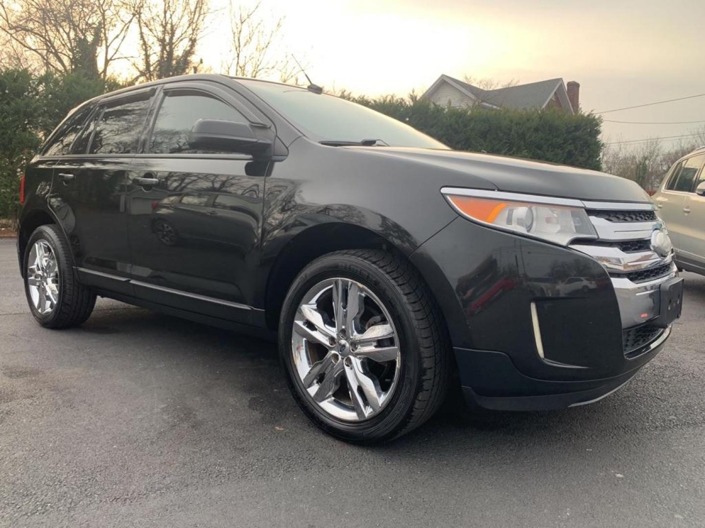 2012 BLACK FORD EDGE SEL (2FMDK4JC8CB) with an 3.5L engine, Automatic transmission, located at 2514 Williamson Rd NE, Roanoke, VA, 24012, (540) 265-7770, 37.294636, -79.936249 - Photo#0