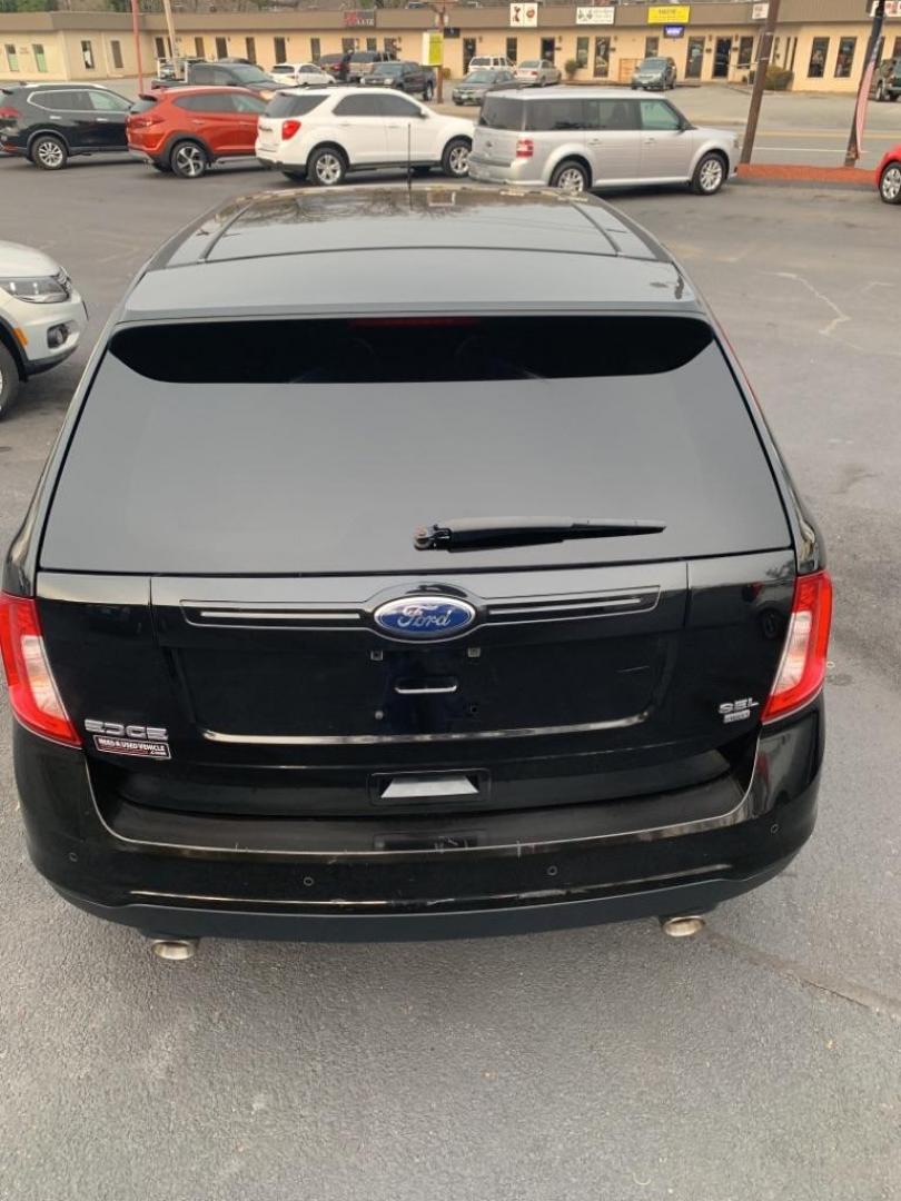 2012 BLACK FORD EDGE SEL (2FMDK4JC8CB) with an 3.5L engine, Automatic transmission, located at 2514 Williamson Rd NE, Roanoke, VA, 24012, (540) 265-7770, 37.294636, -79.936249 - Photo#3