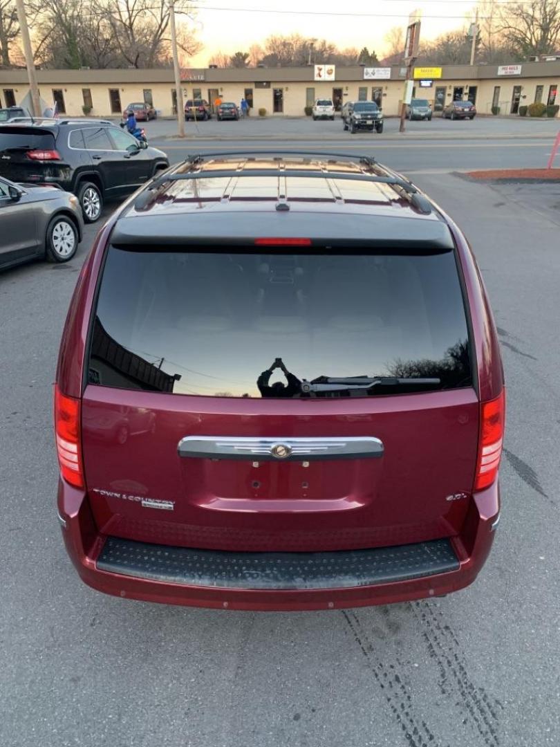 2008 RED CHRYSLER TOWN and COUNTRY LIMITED (2A8HR64X18R) with an 4.0L engine, Automatic transmission, located at 2514 Williamson Rd NE, Roanoke, VA, 24012, (540) 265-7770, 37.294636, -79.936249 - Photo#3