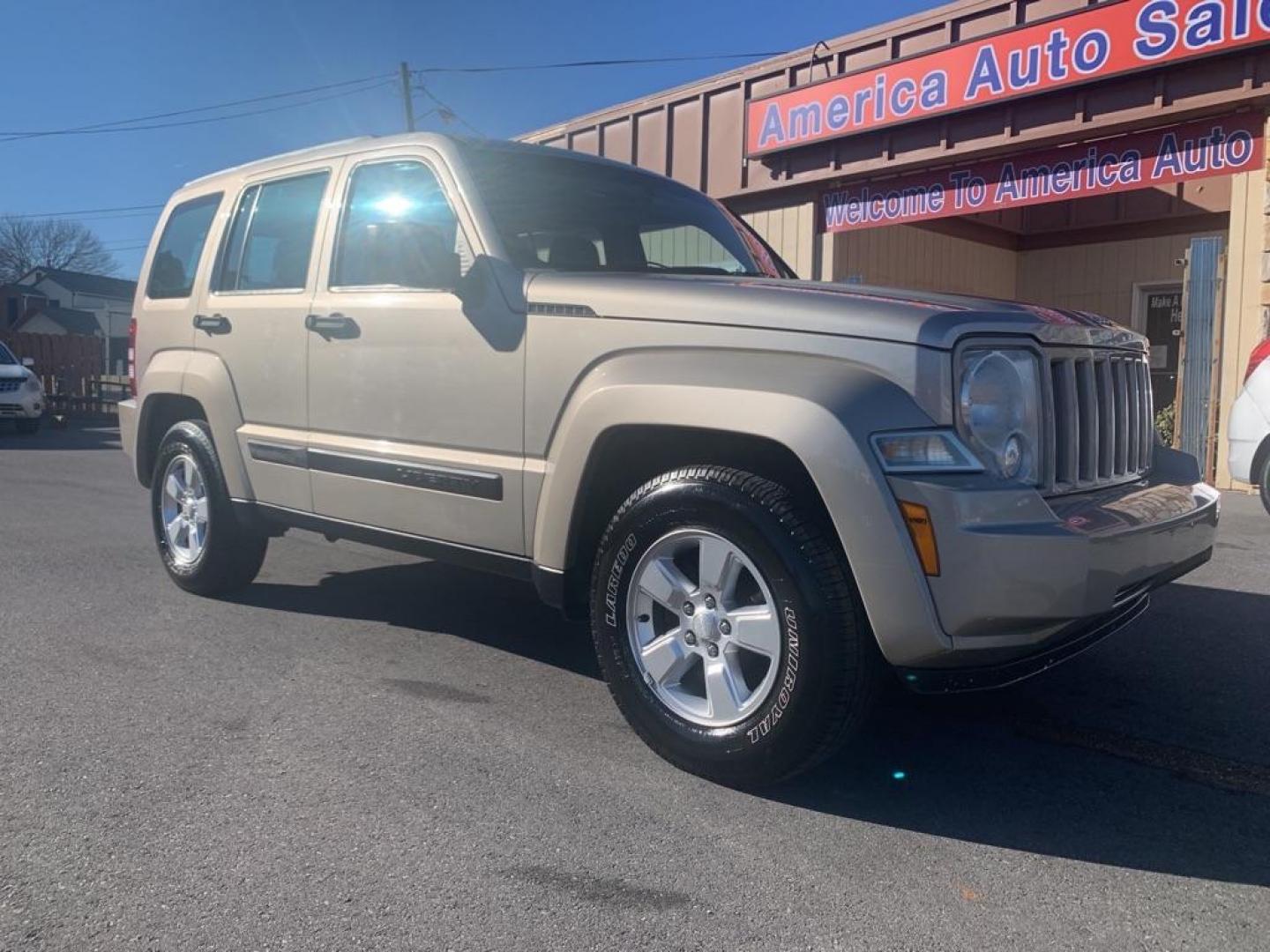 2011 TAN JEEP LIBERTY SPORT (1J4PN2GK0BW) with an 3.7L engine, Automatic transmission, located at 2514 Williamson Rd NE, Roanoke, VA, 24012, (540) 265-7770, 37.294636, -79.936249 - Photo#1