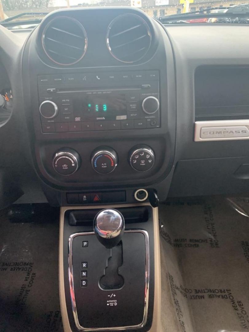 2015 WHITE JEEP COMPASS SPORT (1C4NJDBB1FD) with an 2.4L engine, Continuously Variable transmission, located at 2514 Williamson Rd NE, Roanoke, VA, 24012, (540) 265-7770, 37.294636, -79.936249 - Photo#8