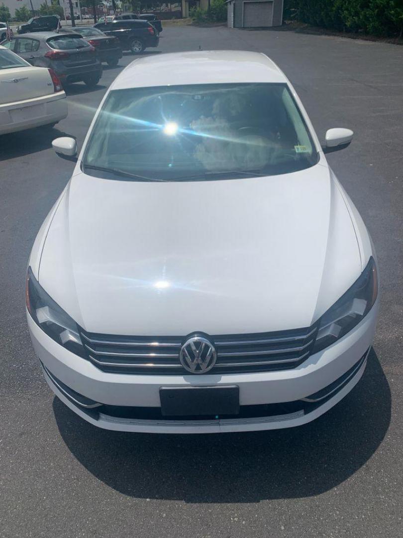 2014 WHITE VOLKSWAGEN PASSAT S (1VWAT7A39EC) with an 1.8L engine, Automatic transmission, located at 2514 Williamson Rd NE, Roanoke, VA, 24012, (540) 265-7770, 37.294636, -79.936249 - NO CREDIT CHECK FINANCING WITH ONLY $2200 DOWN PAYMENT!!!! Check out our website www.needausedvehicle.com for our No Credit Check/ In House Financing options!! No Credit Check Available!!! In House Financing Available!!! All Clean Title Vehicles (no Salvaged or flooded vehicles ever on our lot)! - Photo#8