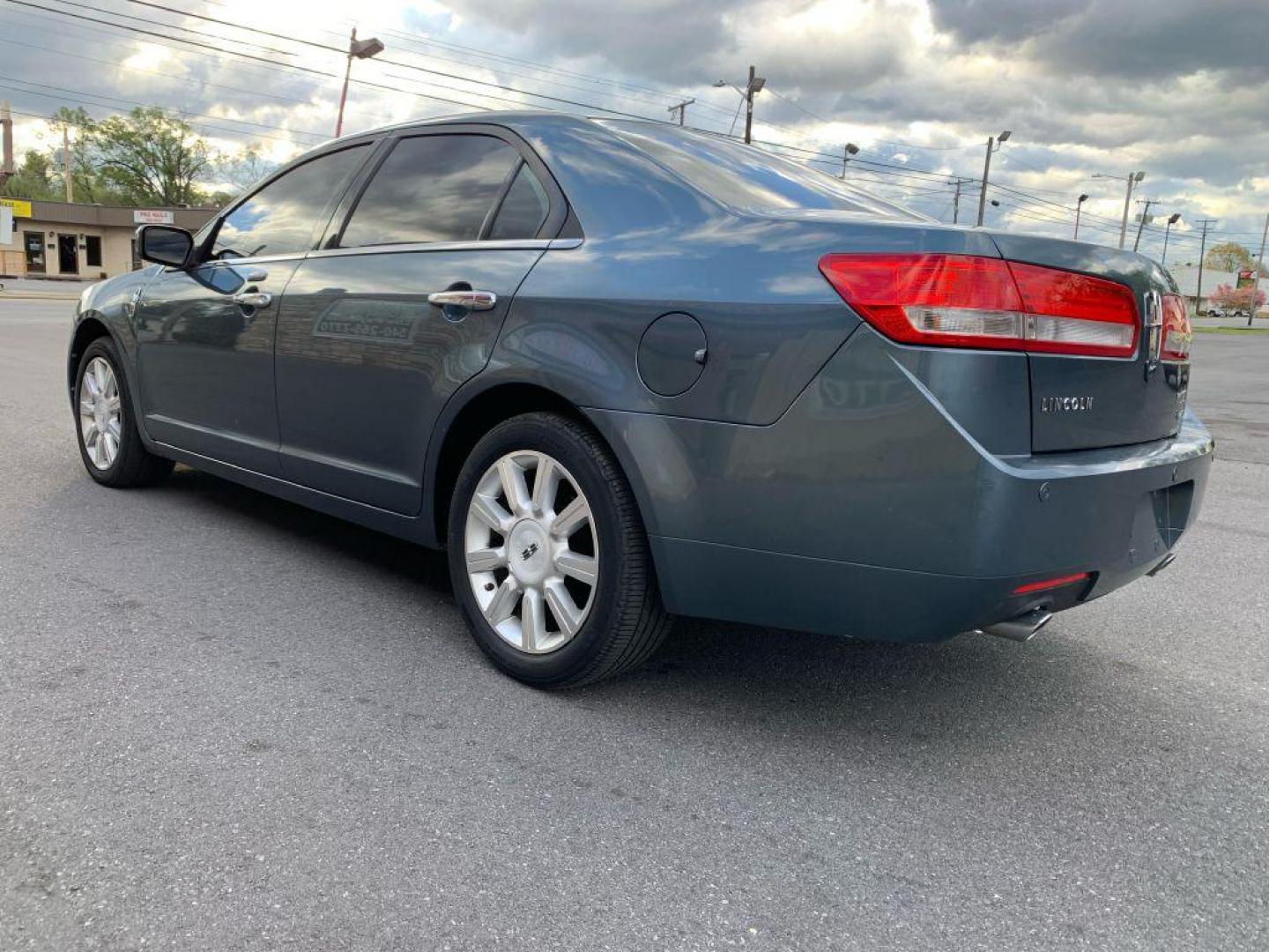 2012 BLUE LINCOLN MKZ (3LNHL2JC0CR) with an 3.5L engine, Automatic transmission, located at 2514 Williamson Rd NE, Roanoke, VA, 24012, (540) 265-7770, 37.294636, -79.936249 - NO CREDIT CHECK FINANCING WITH ONLY $2500 DOWN PAYMENT!!!! Check out our website www.needausedvehicle.com for our No Credit Check/ In House Financing options!! No Credit Check Available!!! In House Financing Available!!! All Clean Title Vehicles (no Salvaged or flooded vehicles ever on our lot)! - Photo#1