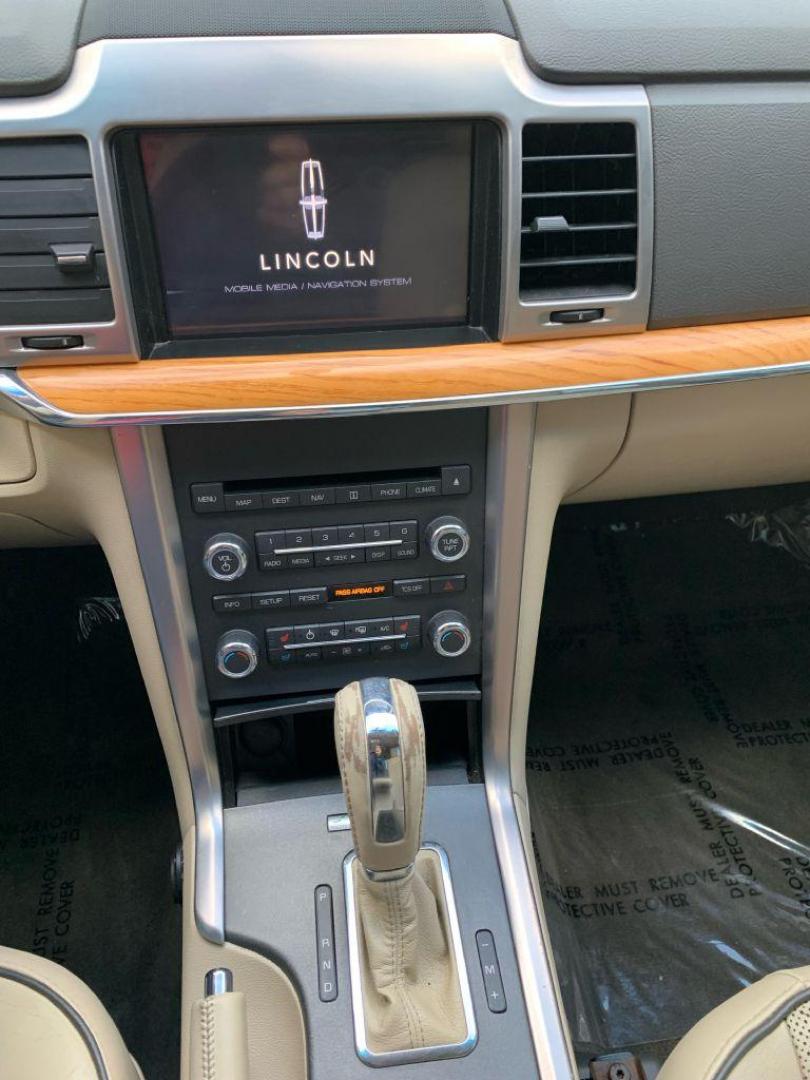 2012 BLUE LINCOLN MKZ (3LNHL2JC0CR) with an 3.5L engine, Automatic transmission, located at 2514 Williamson Rd NE, Roanoke, VA, 24012, (540) 265-7770, 37.294636, -79.936249 - NO CREDIT CHECK FINANCING WITH ONLY $2500 DOWN PAYMENT!!!! Check out our website www.needausedvehicle.com for our No Credit Check/ In House Financing options!! No Credit Check Available!!! In House Financing Available!!! All Clean Title Vehicles (no Salvaged or flooded vehicles ever on our lot)! - Photo#7