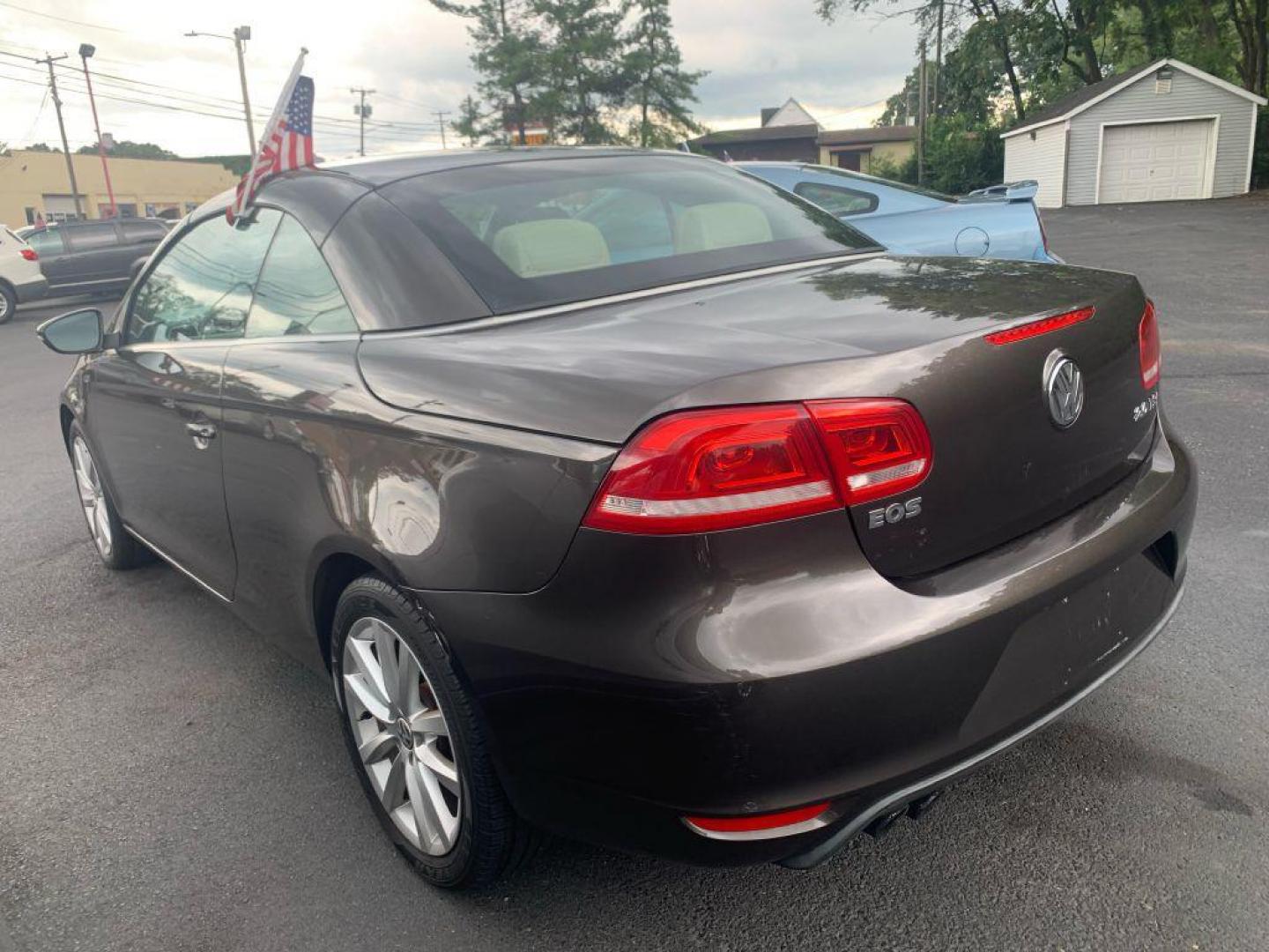 2013 BROWN VOLKSWAGEN EOS KOMFORT (WVWBW8AH7DV) with an 2.0L engine, Automatic transmission, located at 2514 Williamson Rd NE, Roanoke, VA, 24012, (540) 265-7770, 37.294636, -79.936249 - NO CREDIT CHECK FINANCING WITH ONLY $1800 DOWN PAYMENT!!!! Check out our website www.needausedvehicle.com for our No Credit Check/ In House Financing options!! No Credit Check Available!!! In House Financing Available!!! All Clean Title Vehicles (no Salvaged or flooded vehicles ever on our lot)! - Photo#1