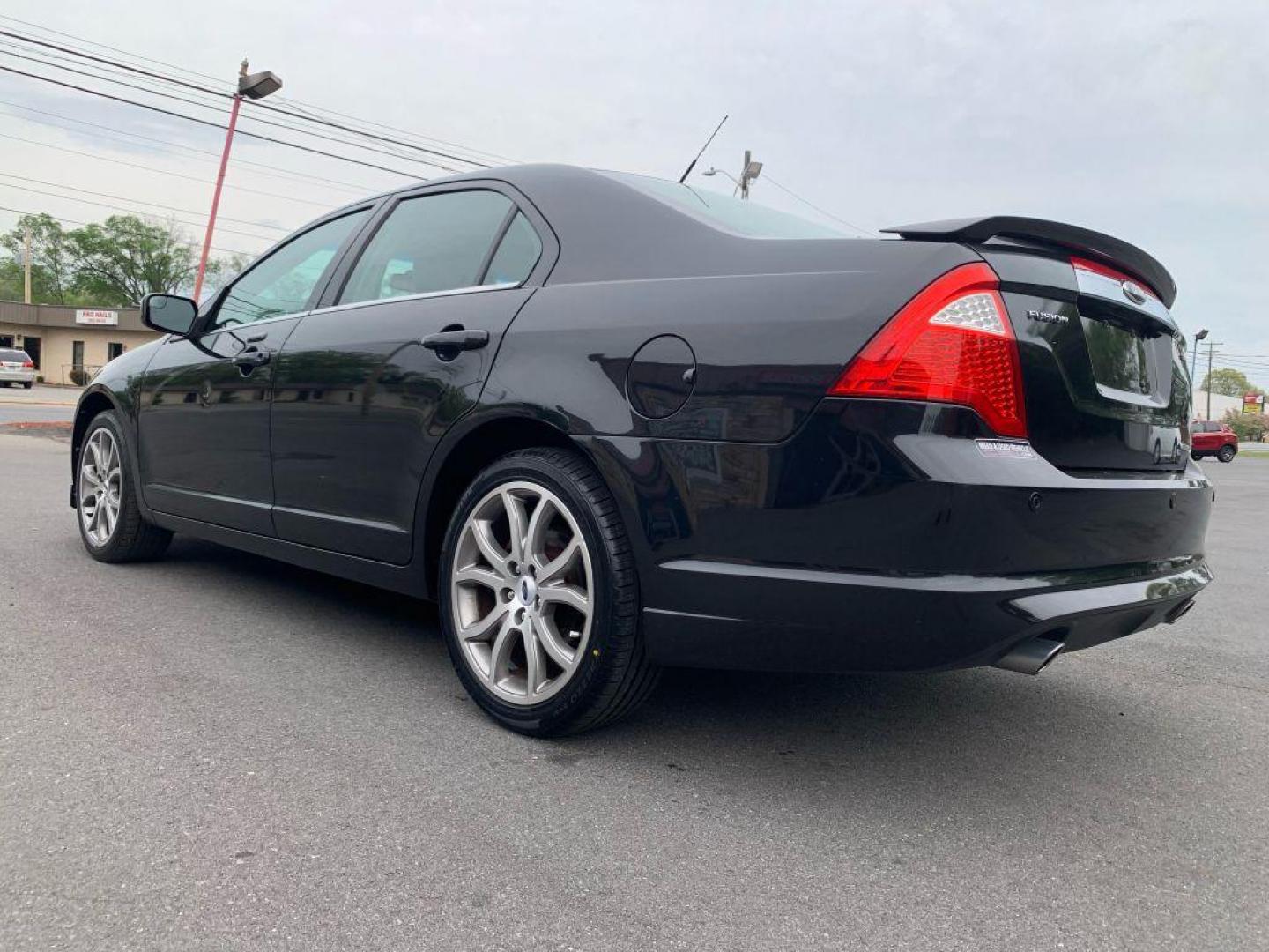 2012 BLACK FORD FUSION SEL (3FAHP0JG2CR) with an 3.0L engine, Automatic transmission, located at 2514 Williamson Rd NE, Roanoke, VA, 24012, (540) 265-7770, 37.294636, -79.936249 - Photo#1