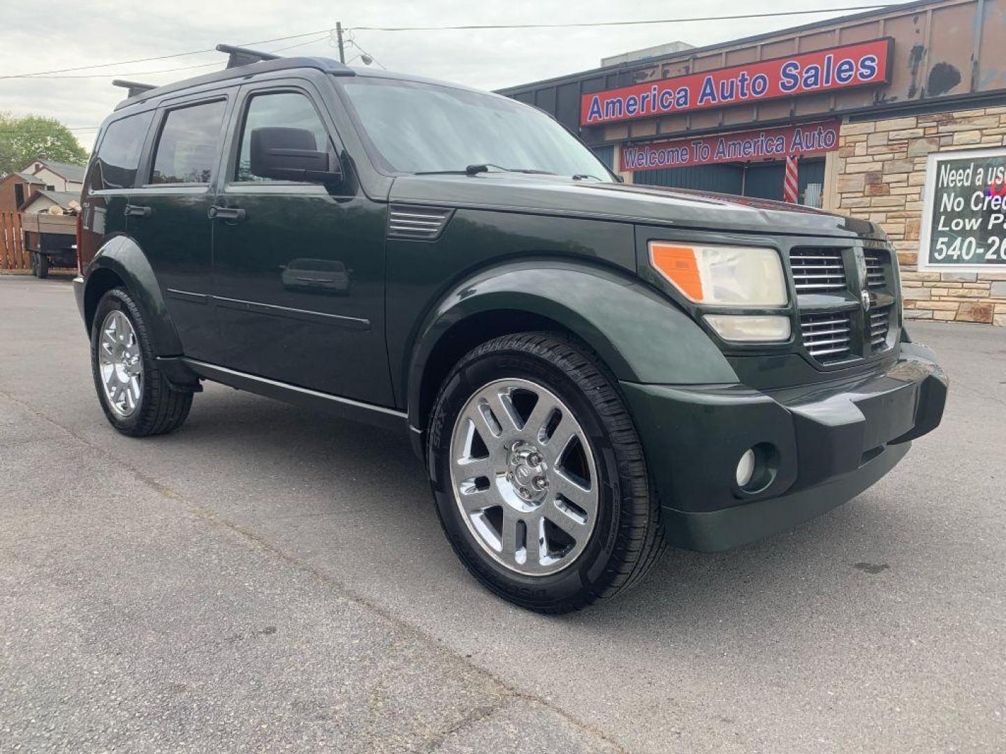 2010 GREEN DODGE NITRO SXT (1D4PU5GK2AW) with an 3.7L engine, Automatic transmission, located at 2514 Williamson Rd NE, Roanoke, VA, 24012, (540) 265-7770, 37.294636, -79.936249 - Photo#0