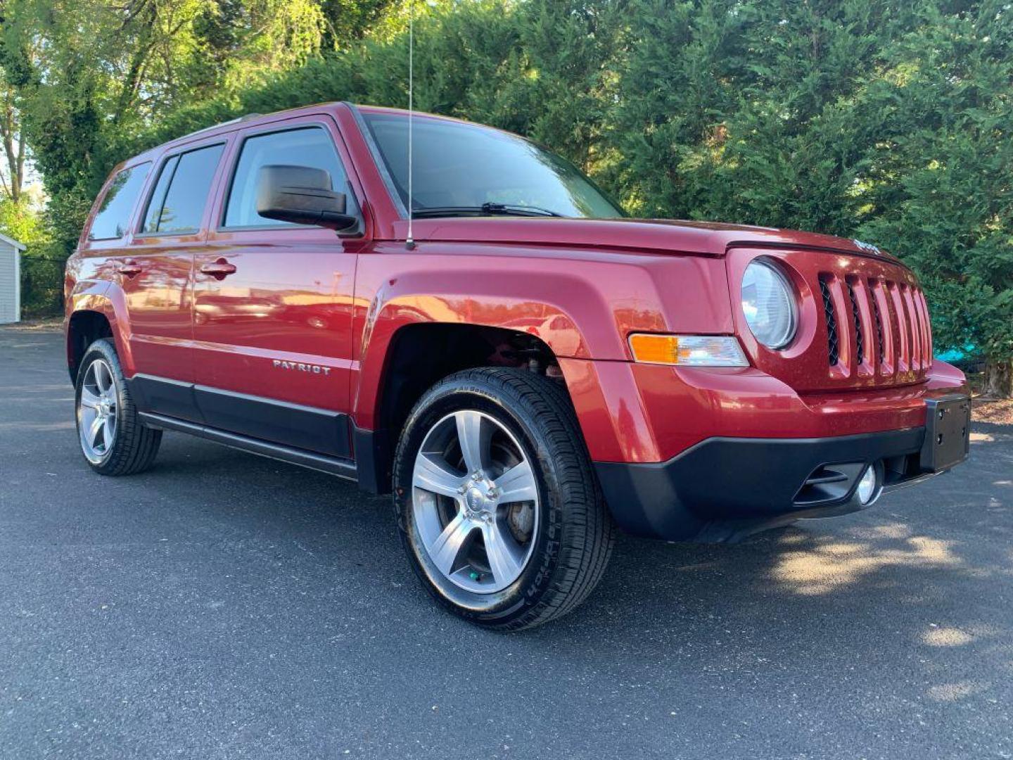 2016 MAROON JEEP PATRIOT LATITUDE (1C4NJRFBXGD) with an 2.4L engine, Continuously Variable transmission, located at 2514 Williamson Rd NE, Roanoke, VA, 24012, (540) 265-7770, 37.294636, -79.936249 - Photo#0