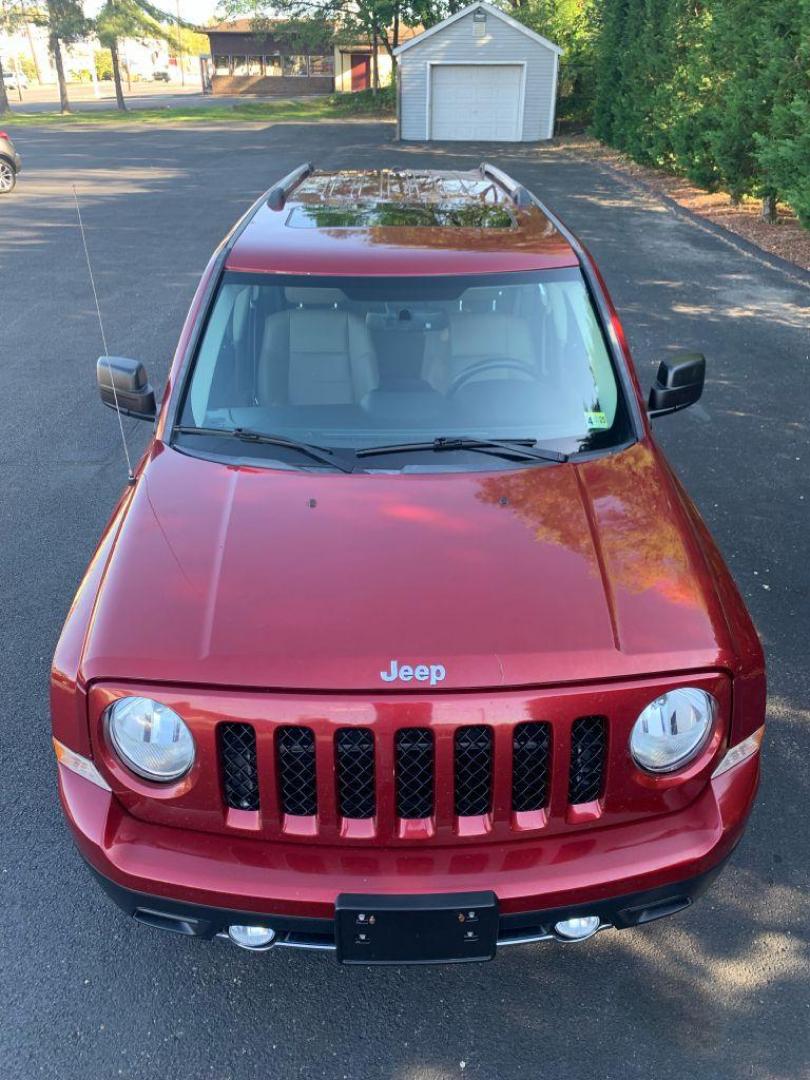 2016 MAROON JEEP PATRIOT LATITUDE (1C4NJRFBXGD) with an 2.4L engine, Continuously Variable transmission, located at 2514 Williamson Rd NE, Roanoke, VA, 24012, (540) 265-7770, 37.294636, -79.936249 - Photo#9