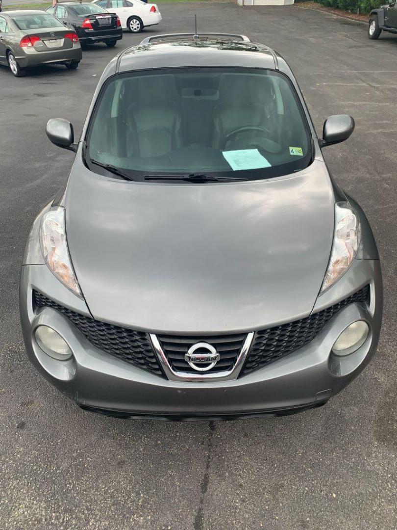 2013 GRAY NISSAN JUKE S (JN8AF5MV6DT) with an 1.6L engine, Continuously Variable transmission, located at 2514 Williamson Rd NE, Roanoke, VA, 24012, (540) 265-7770, 37.294636, -79.936249 - Photo#10